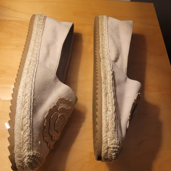 Karl Lagerfeld Paris Abby Flat Color- Pale Pink with SUEDE - Picture 5 of 6